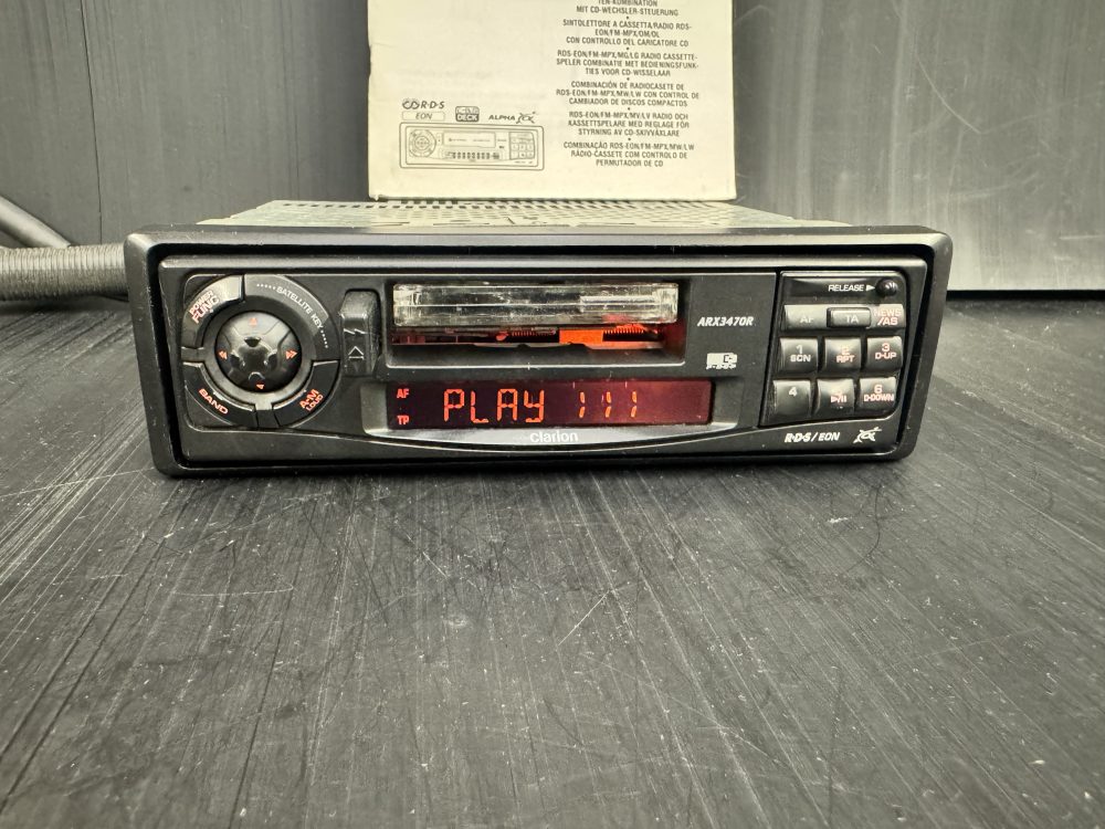Clarion Arx3470r Old Classic Vintage Radio Cassette Player Cd Changer Control - Image 3