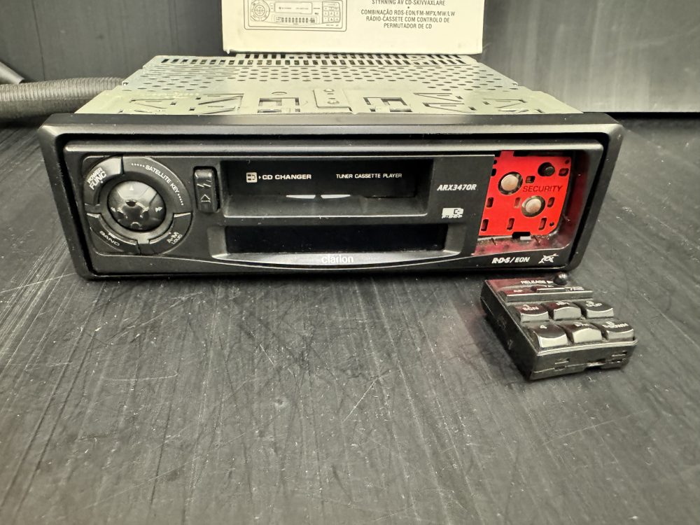Clarion Arx3470r Old Classic Vintage Radio Cassette Player Cd Changer Control - Image 4