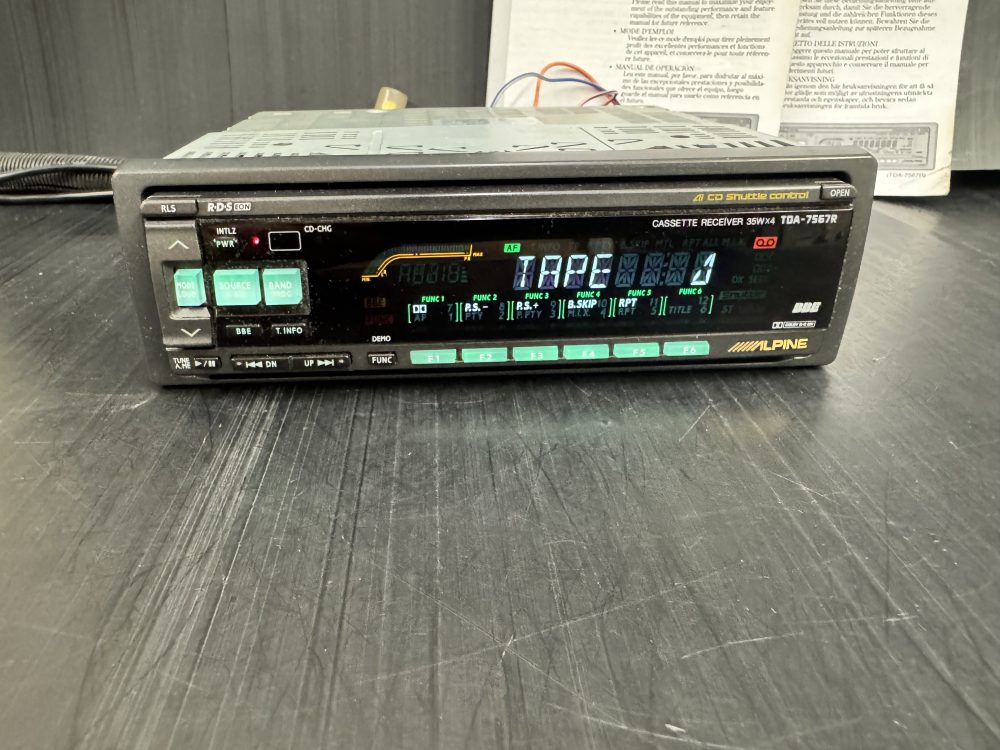 Alpine Tda-7567r old school radio cassette Very Rare model - Image 6