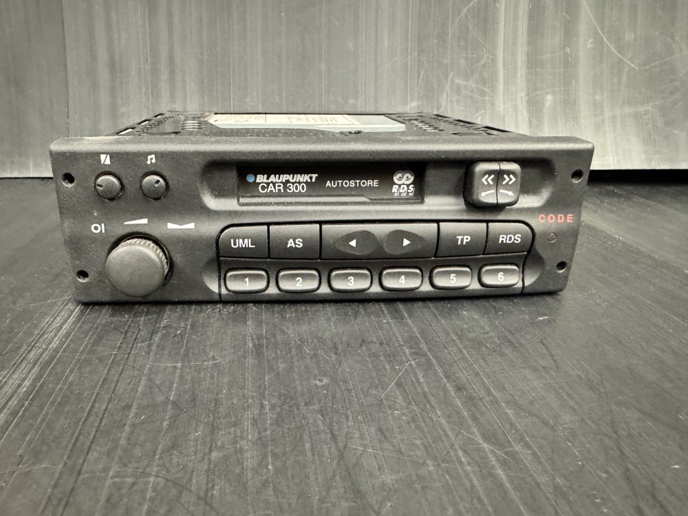 Vauxhall Blaupunkt Car300 old radio cassette with code