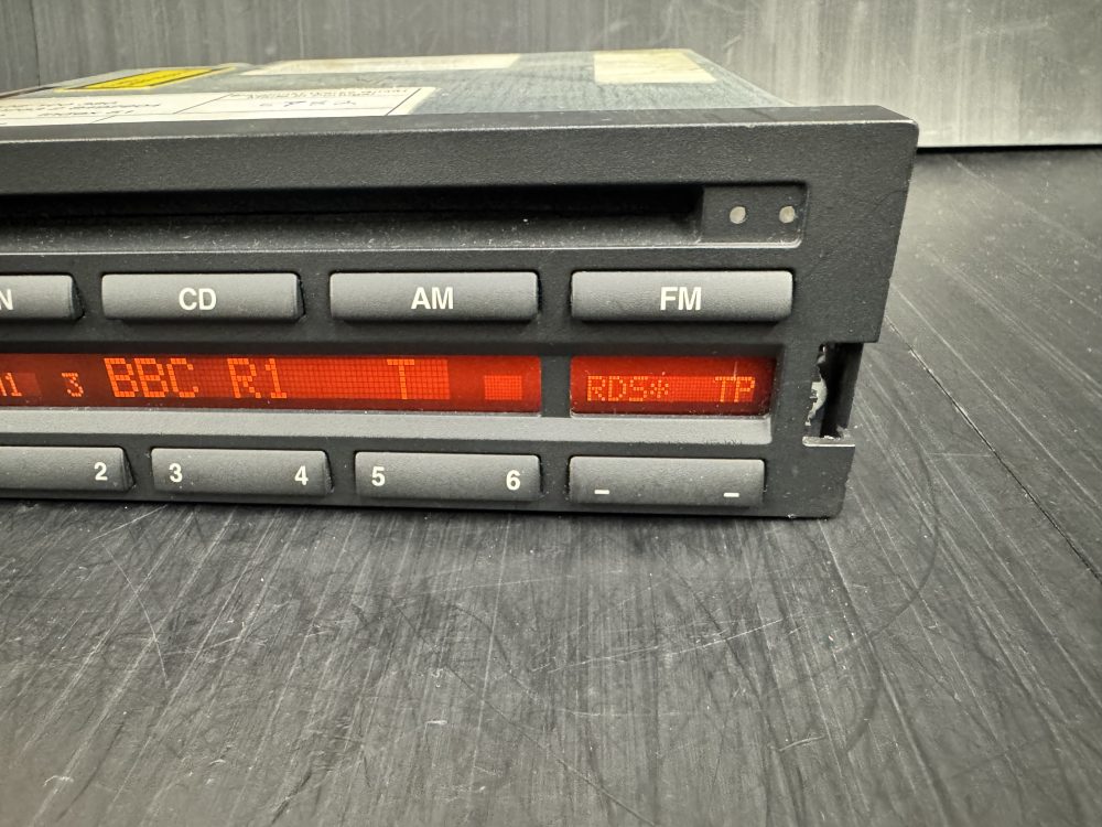 Blaupunkt Rover Xqe100380 Car Radio Stereo head unit with code - Image 4