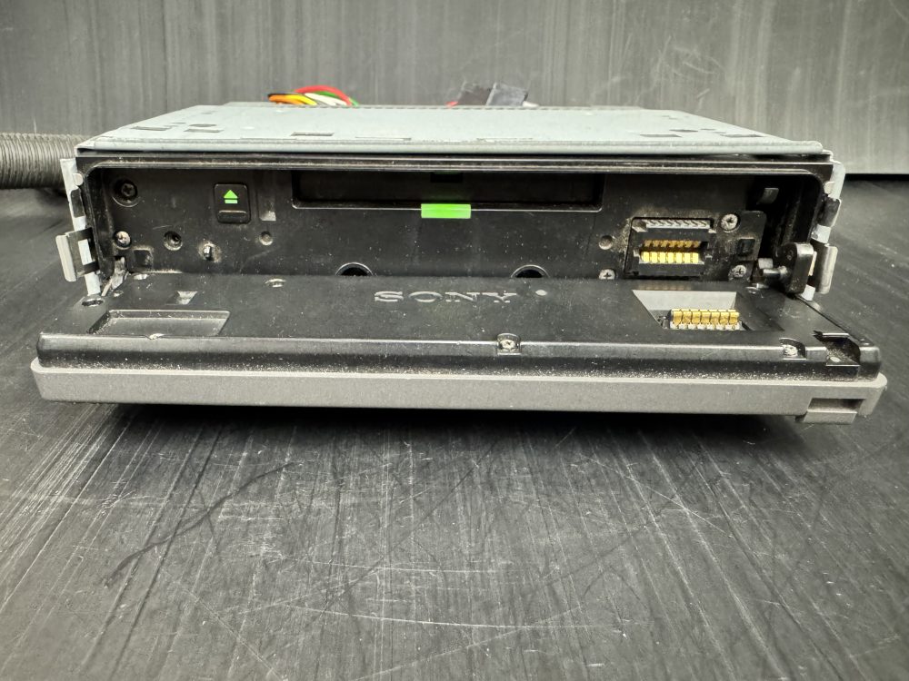 Sony Mdx-C7970r Car Radio Stereo Mini-Disc Player - Image 4