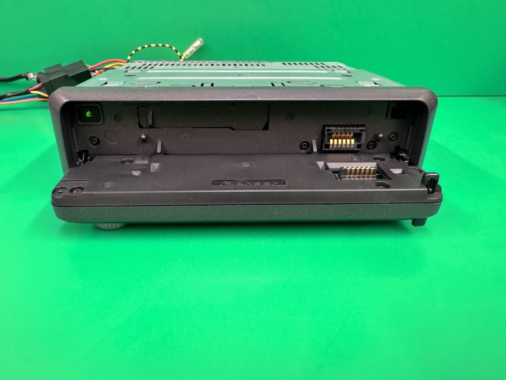 Pioneer Keh-P6010r old car radio cassette player with Cd changer control - Image 3