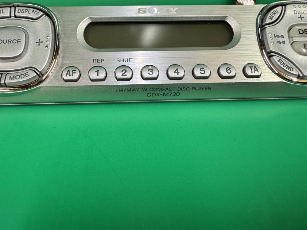 Sony Cdx-M730 Xplod Car Radio Stereo main internal face panel - Image 3