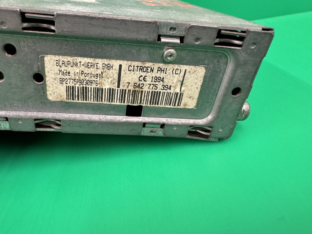 Citroen Xantia early old Classic radio cassette player with code Pf1 (Copy) - Image 3