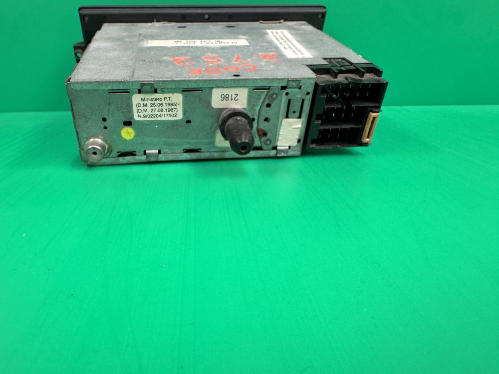 Citroen Xantia early old Classic radio cassette player with code Pf1 (Copy) - Image 4