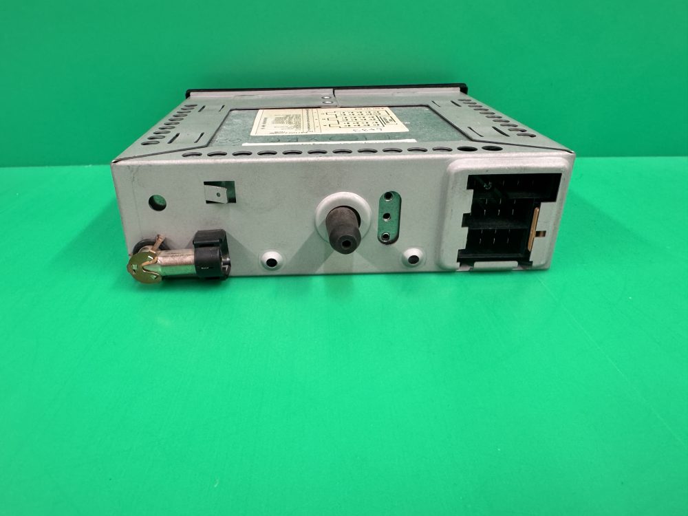 Blaupunkt Rover old car radio cassette player - Image 5