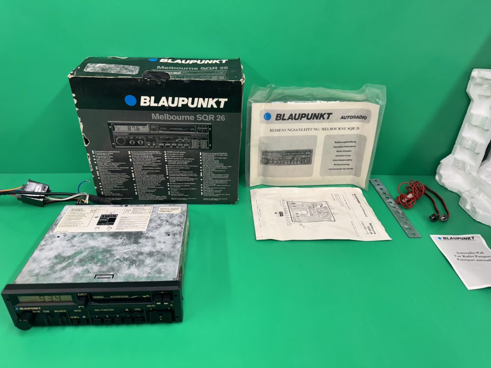 Blaupunkt Melbourne Sqr26 old car radio cassette player boxed excellent