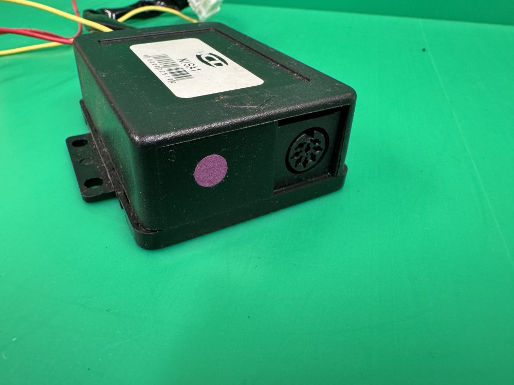 Nissan cd changer adapter lead to Alpine M-Bus changer convertor  - Image 4
