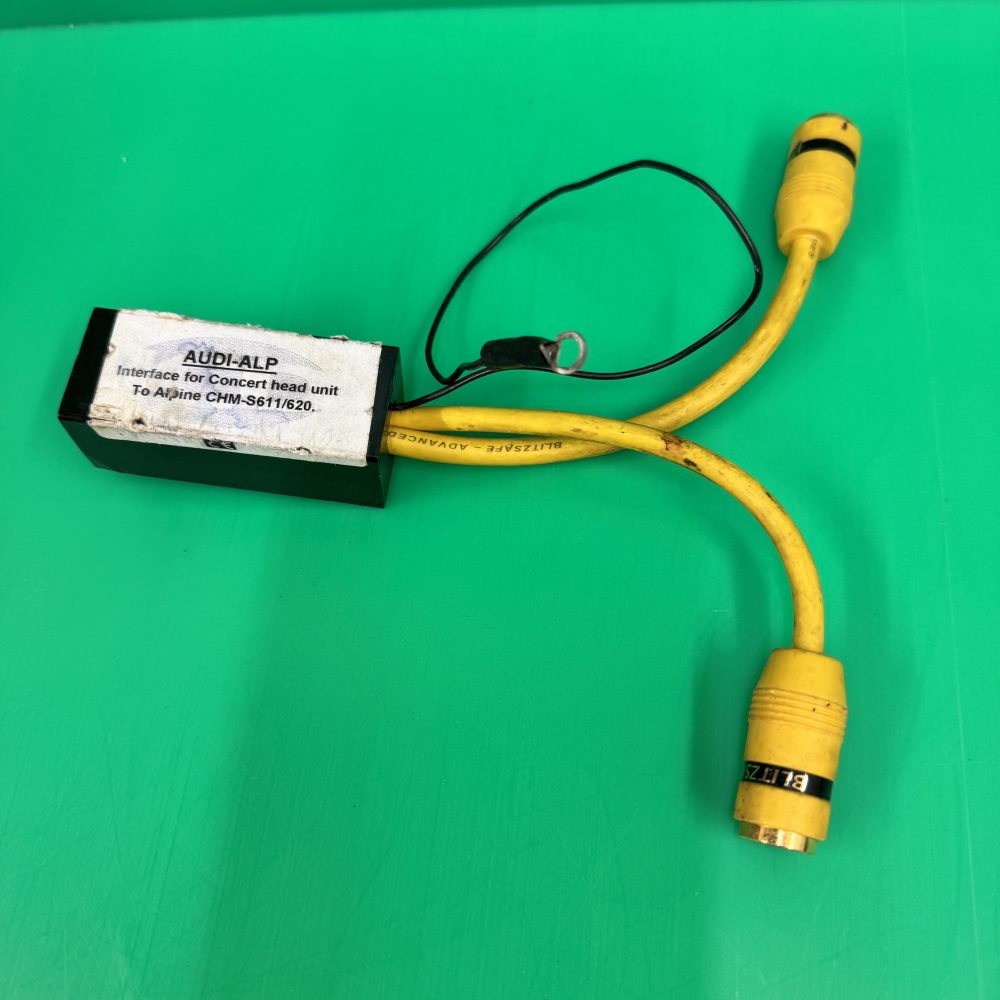 Audi cd changer adapter lead to Alpine M-Bus changer convertor 