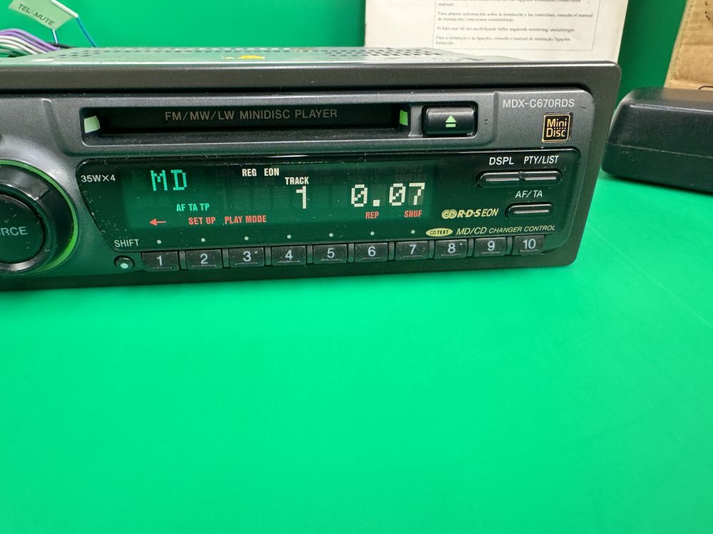 Sony Mdx-C670rds Car Radio Stereo Mini-Disc Player boxed with remote commander - Image 5