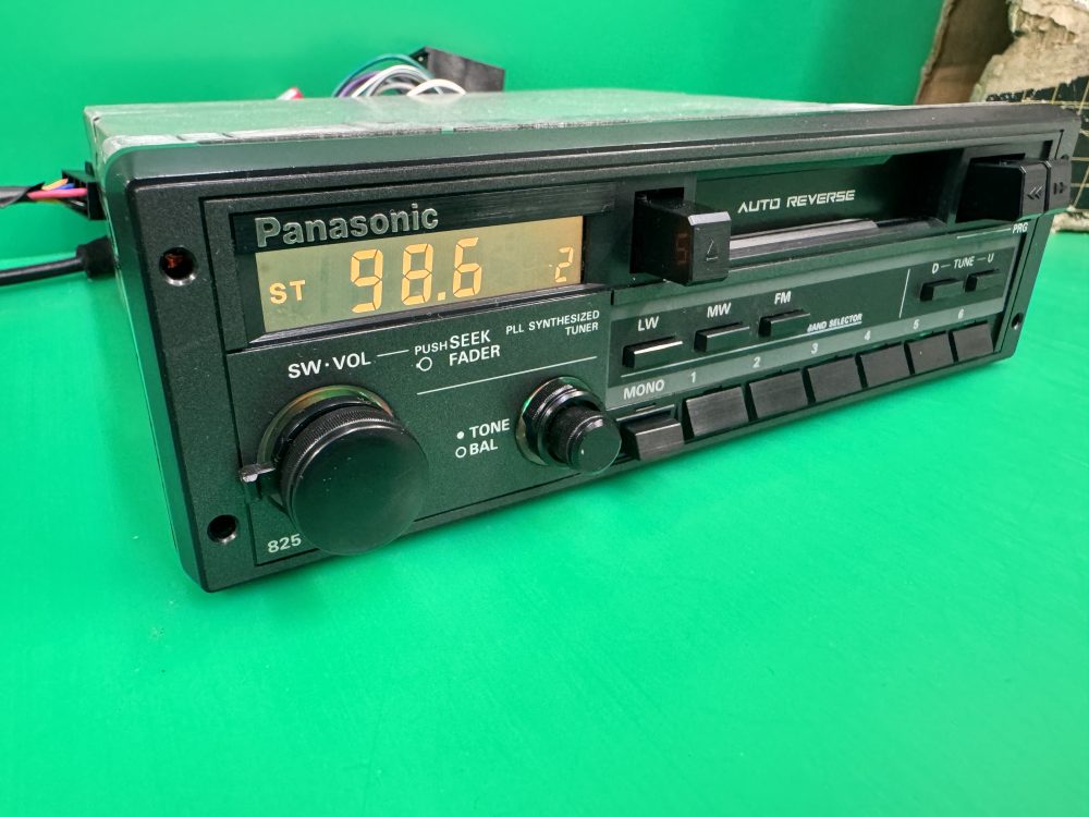 Panasonic 825 Old Vintage Radio Cassette Player Old Golf Audi - Image 4