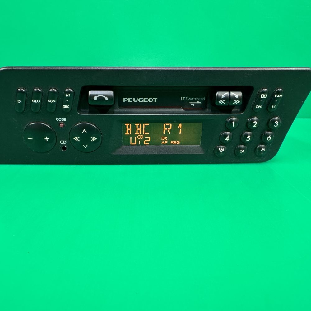 Old Classic Peugeot 306 Blaupunkt Car Radio Cassette Player Aux in With Code