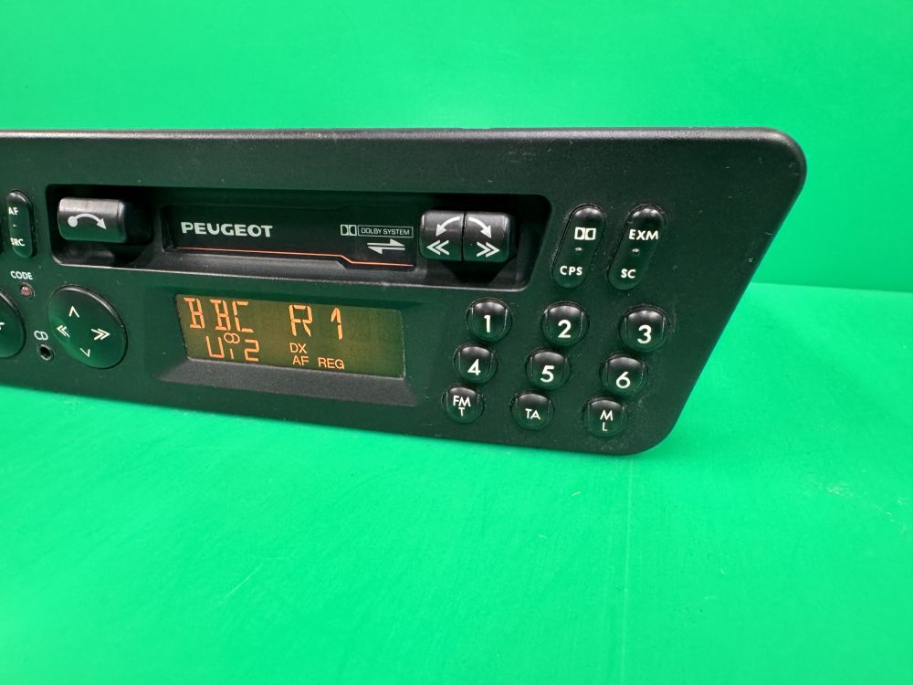 Old Classic Peugeot 306 Blaupunkt Car Radio Cassette Player Aux in With Code - Image 4