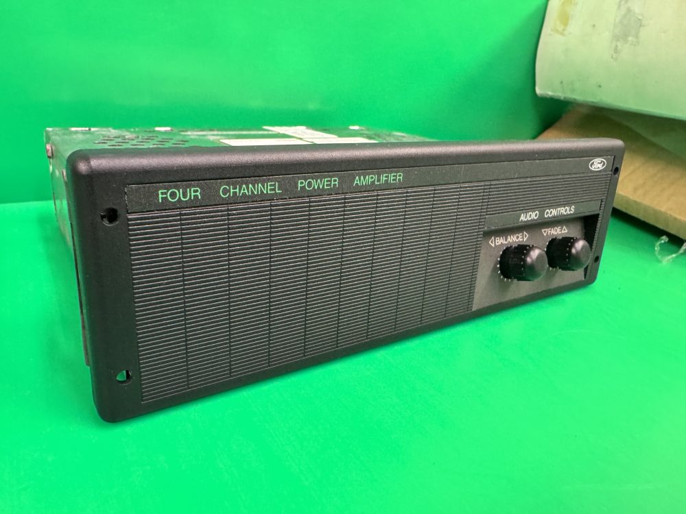 Ford Cosworth etc Old Classic Vintage four channel power amplifier Car Add On Amp Amplifier New old stock - Image 4