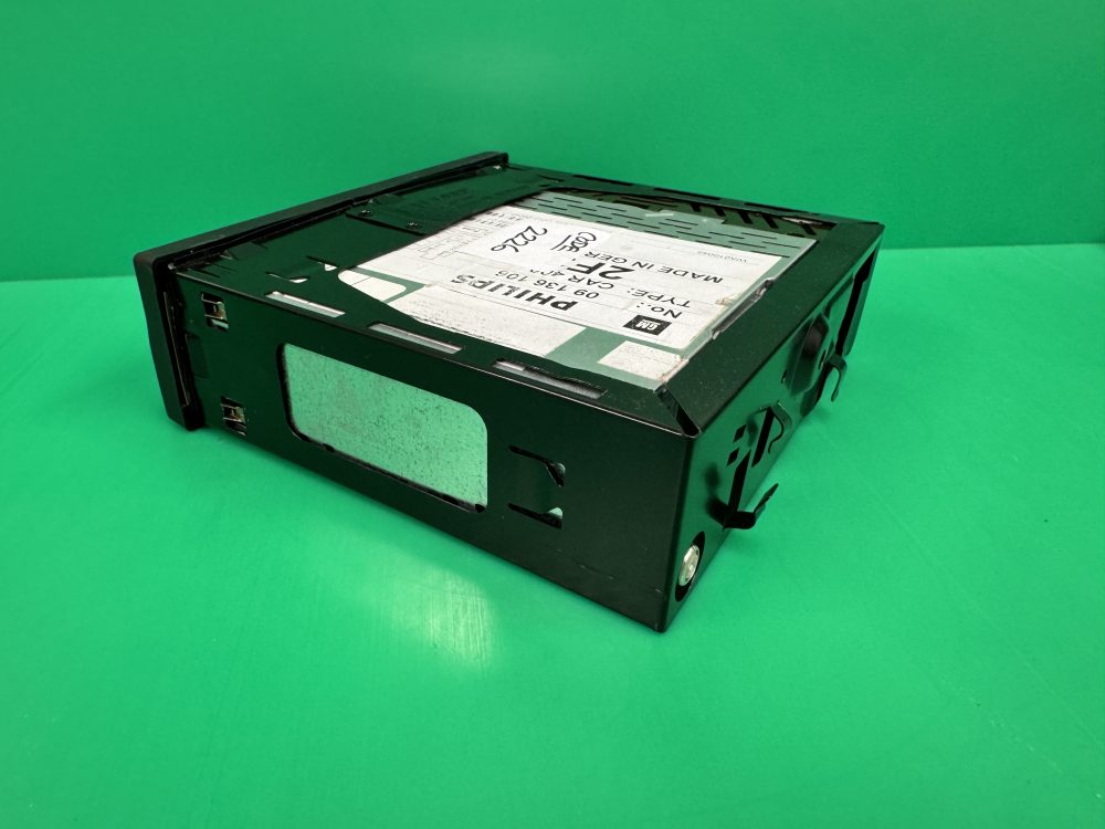 Vauxhall Philips Car400 old car radio cassette player with code and cage - Image 3