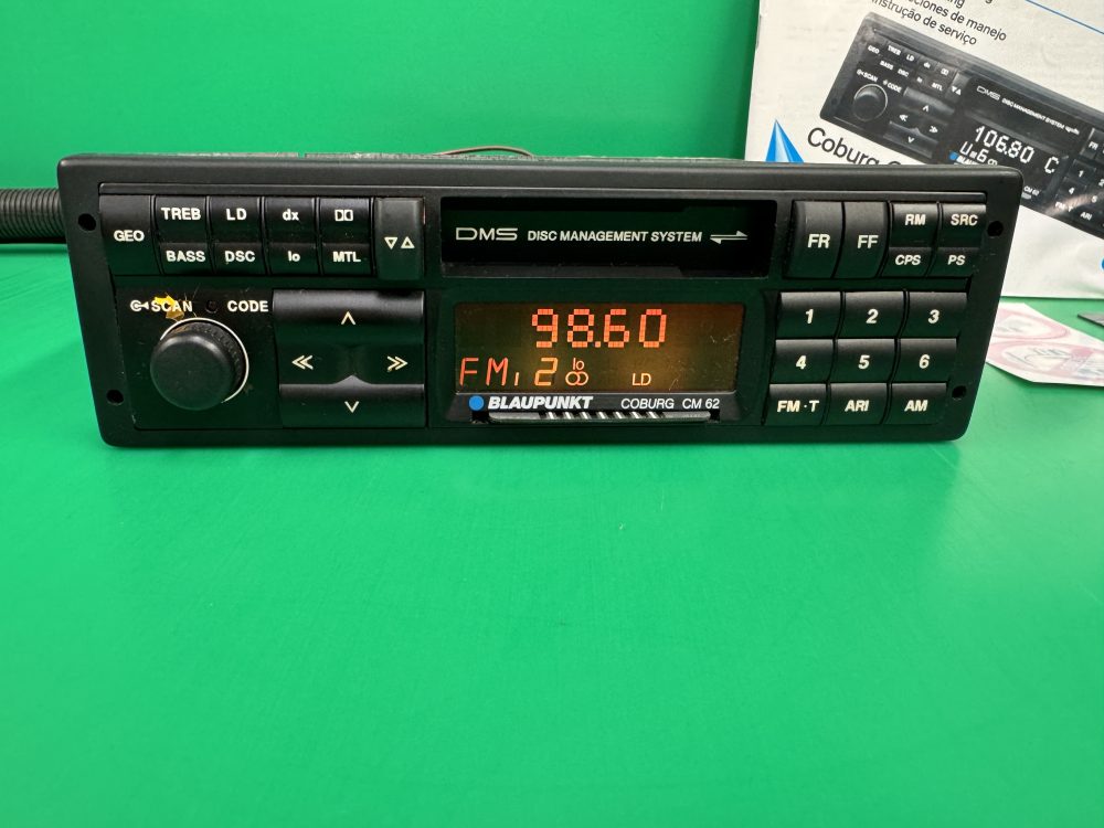 Blaupunkt Coburg Cm62 old car radio cassette player With changer Control - Image 3