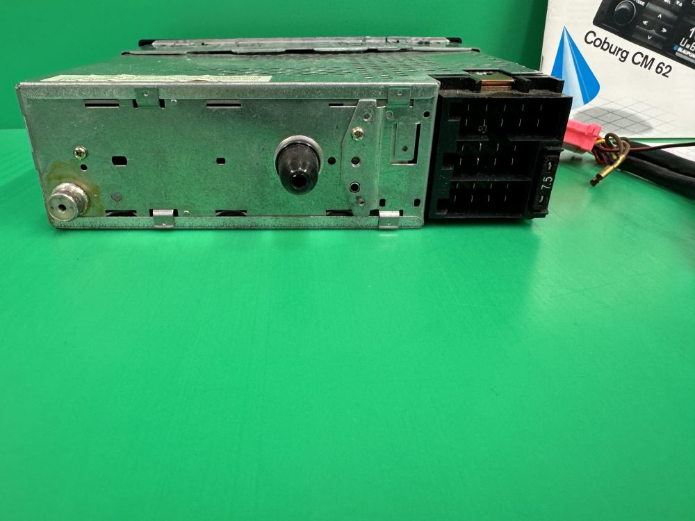 Blaupunkt Coburg Cm62 old car radio cassette player With changer Control - Image 6