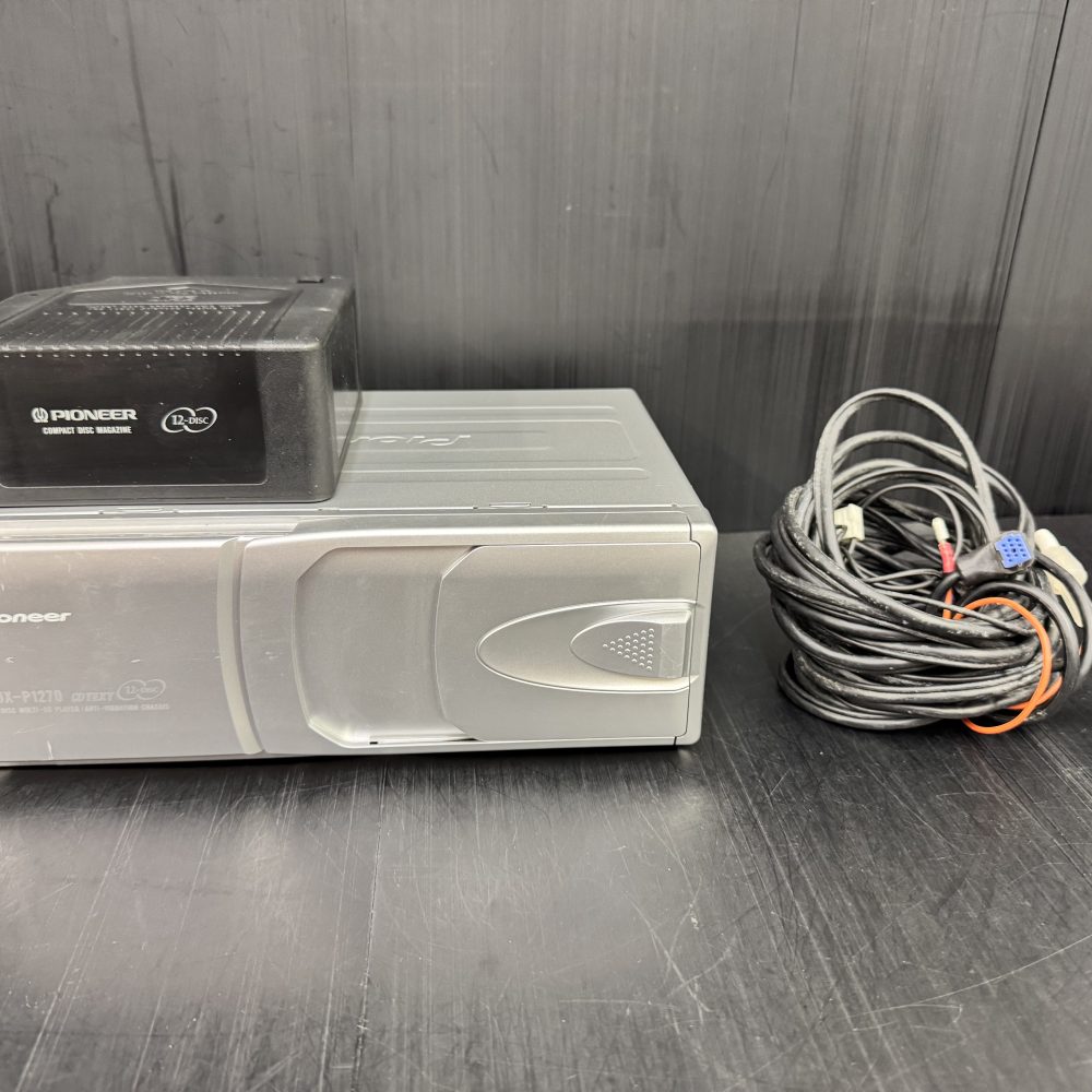 Pioneer Cdx-P1270 old school 12 disc Cd changer