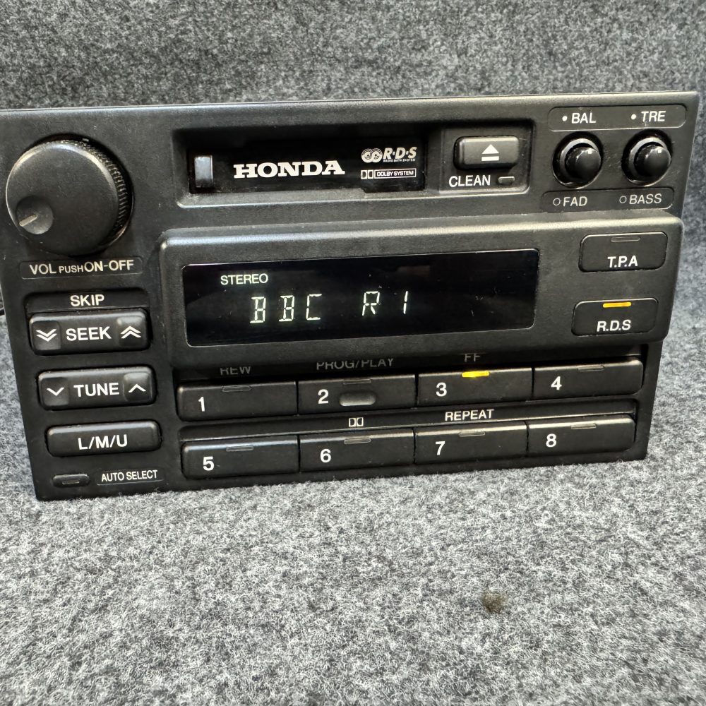 Old Classic Honda Legend Car Radio Cassette Player CM3919R