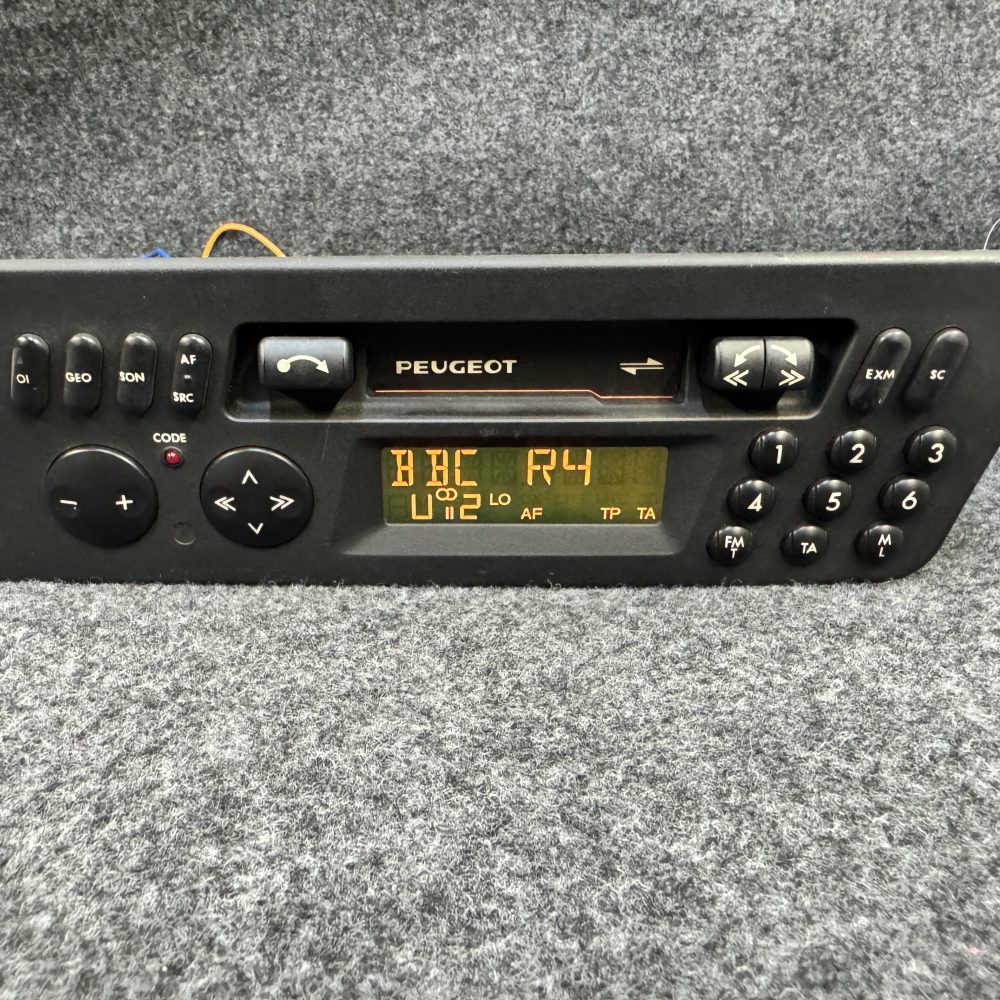 Old Classic Peugeot 306 Blaupunkt Car Radio Cassette Player With Code