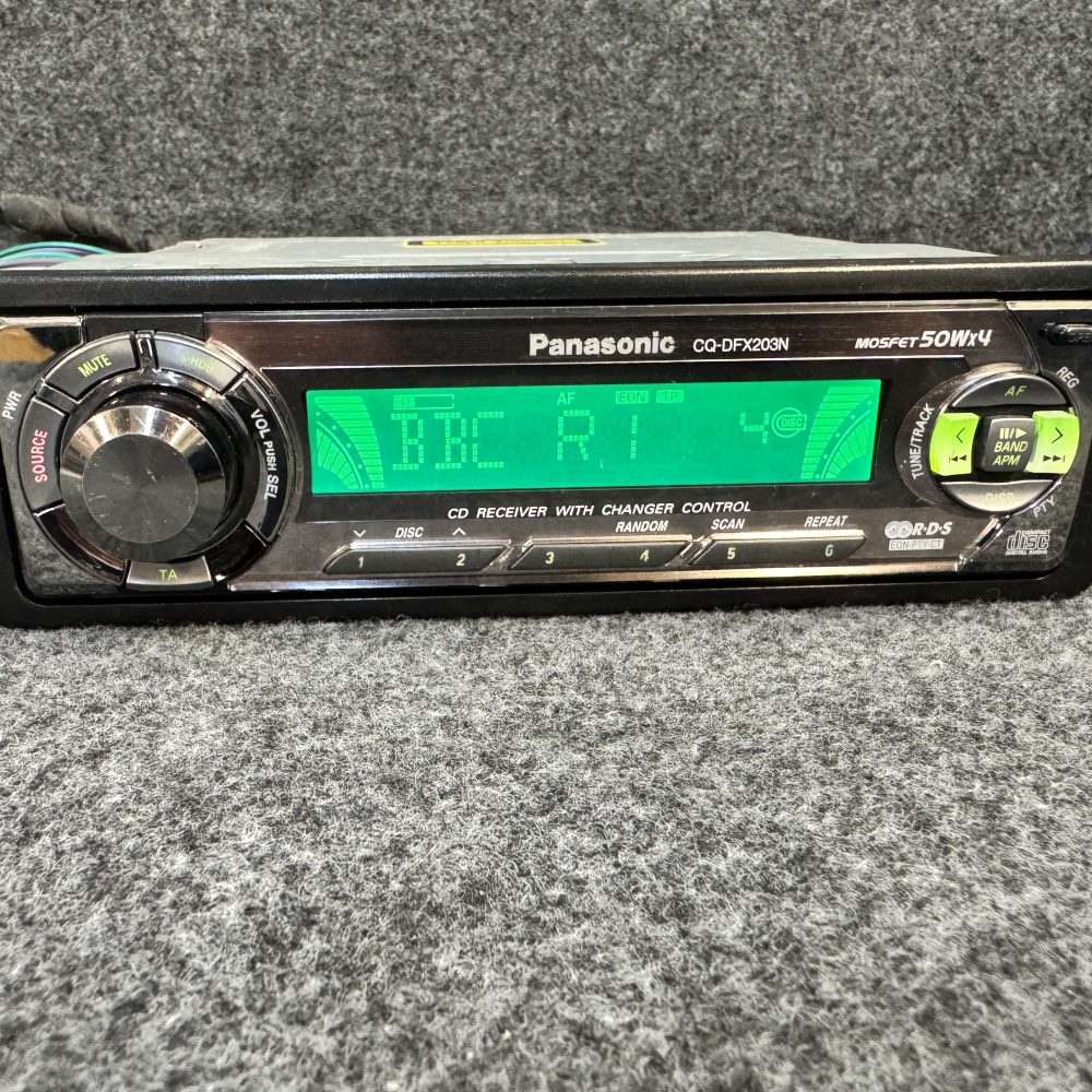 Panasonic Classic Retro Car Radio Stereo CD player Cq-Dfx203n