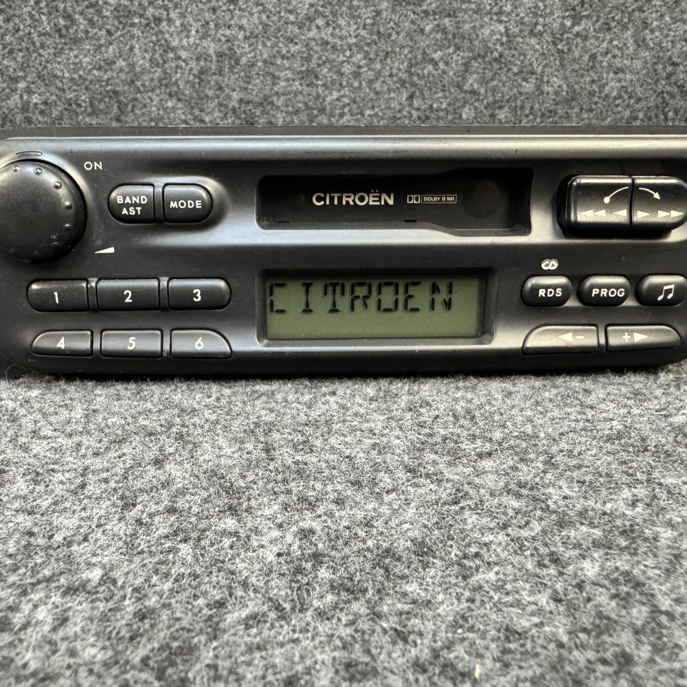 Citroen Xsara old Classic radio cassette player 22RC465/35s with code