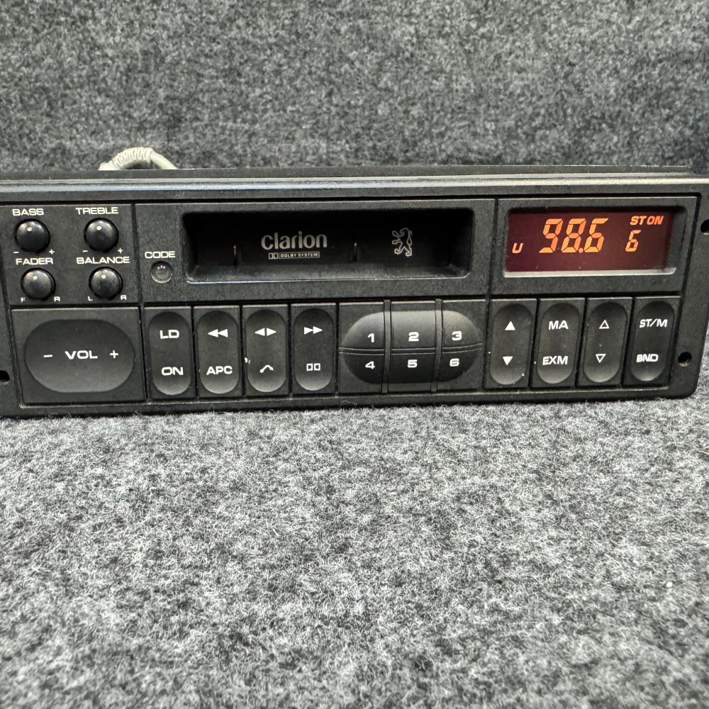 Old Classic Peugeot 205 405 Clarion PU-9357A Car Radio Cassette Player With Code