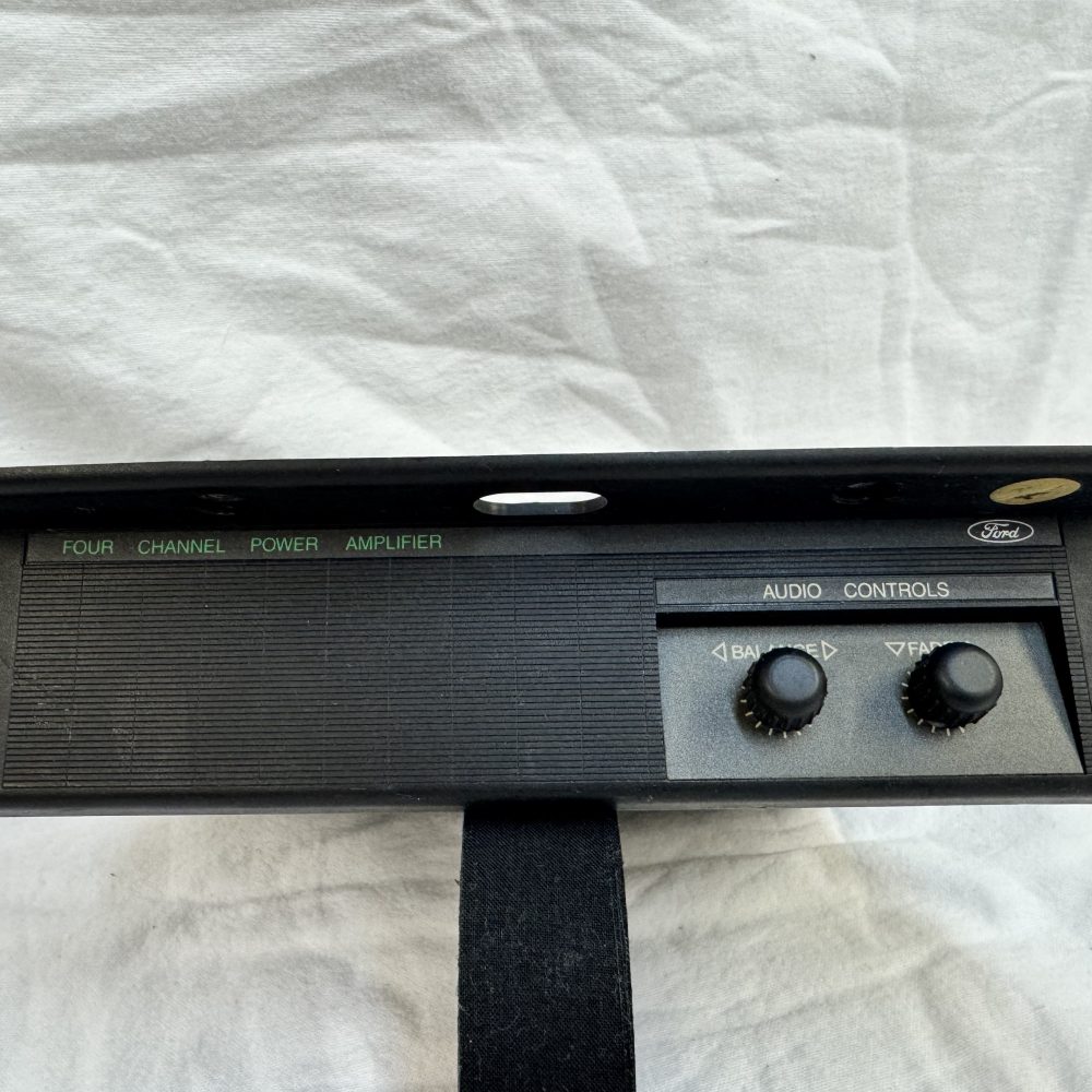 Ford Cosworth 3dr Old Classic Vintage four channel power amplifier Car Add On Amp Amplifier