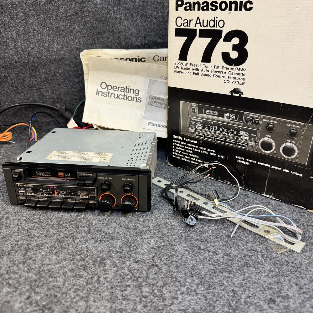 Panasonic 773 car Radio Stereo Cassette player
