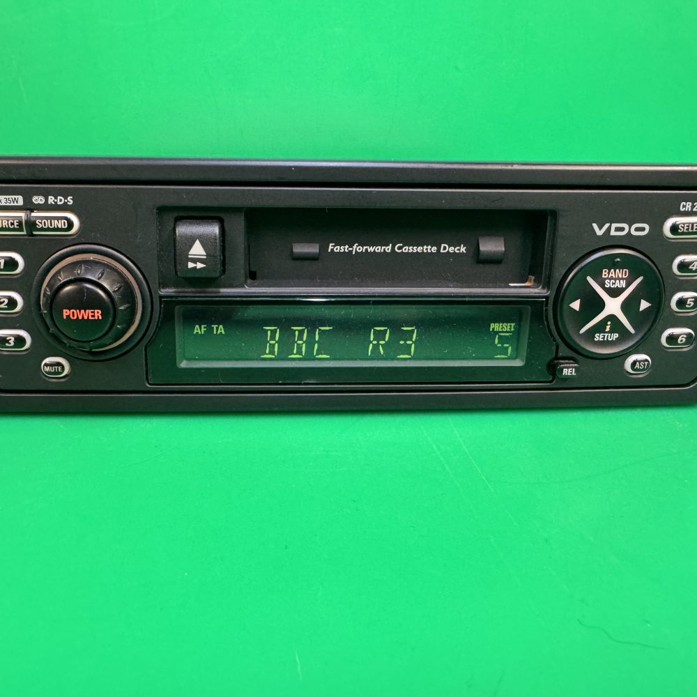 Vdo Cr231 Car Radio Cassette Player - easy to use