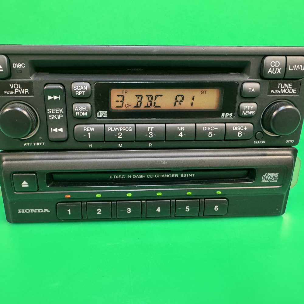 Honda Accord Single Disc Cd Player head unit with Rare 6 disc changer