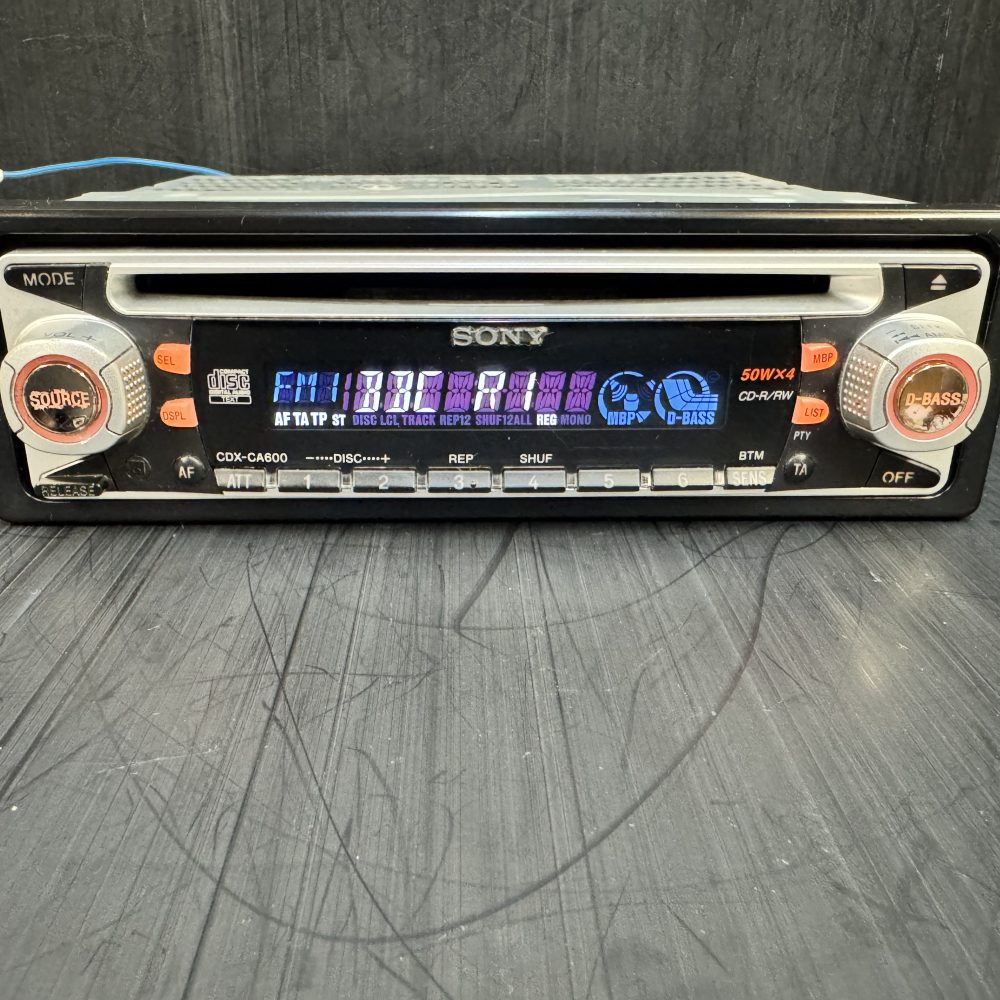 Sony Cdx-Ca600 D-Bass Car Radio Stereo Cd Player 50x4 power output