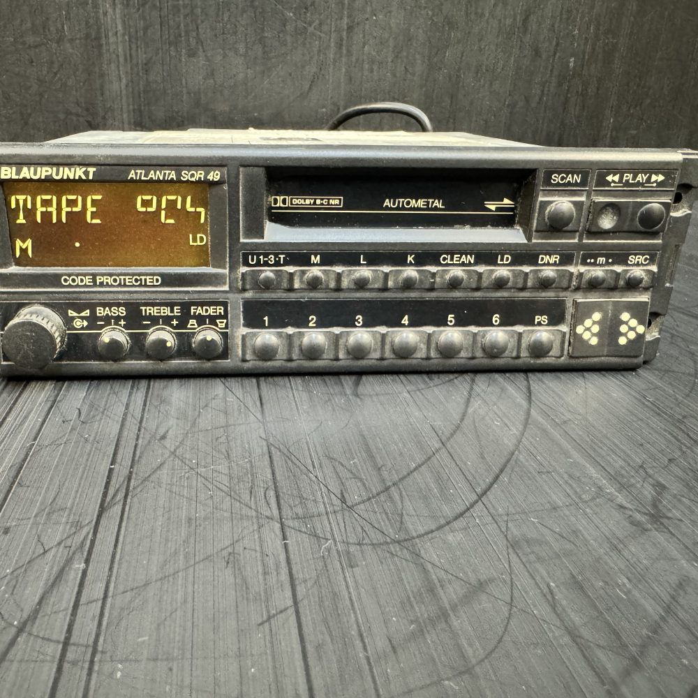 Blaupunkt Atlanta Sqr49 old car radio player