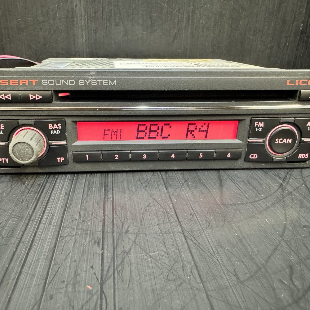 Seat Liceo car radio head unit CD player with code