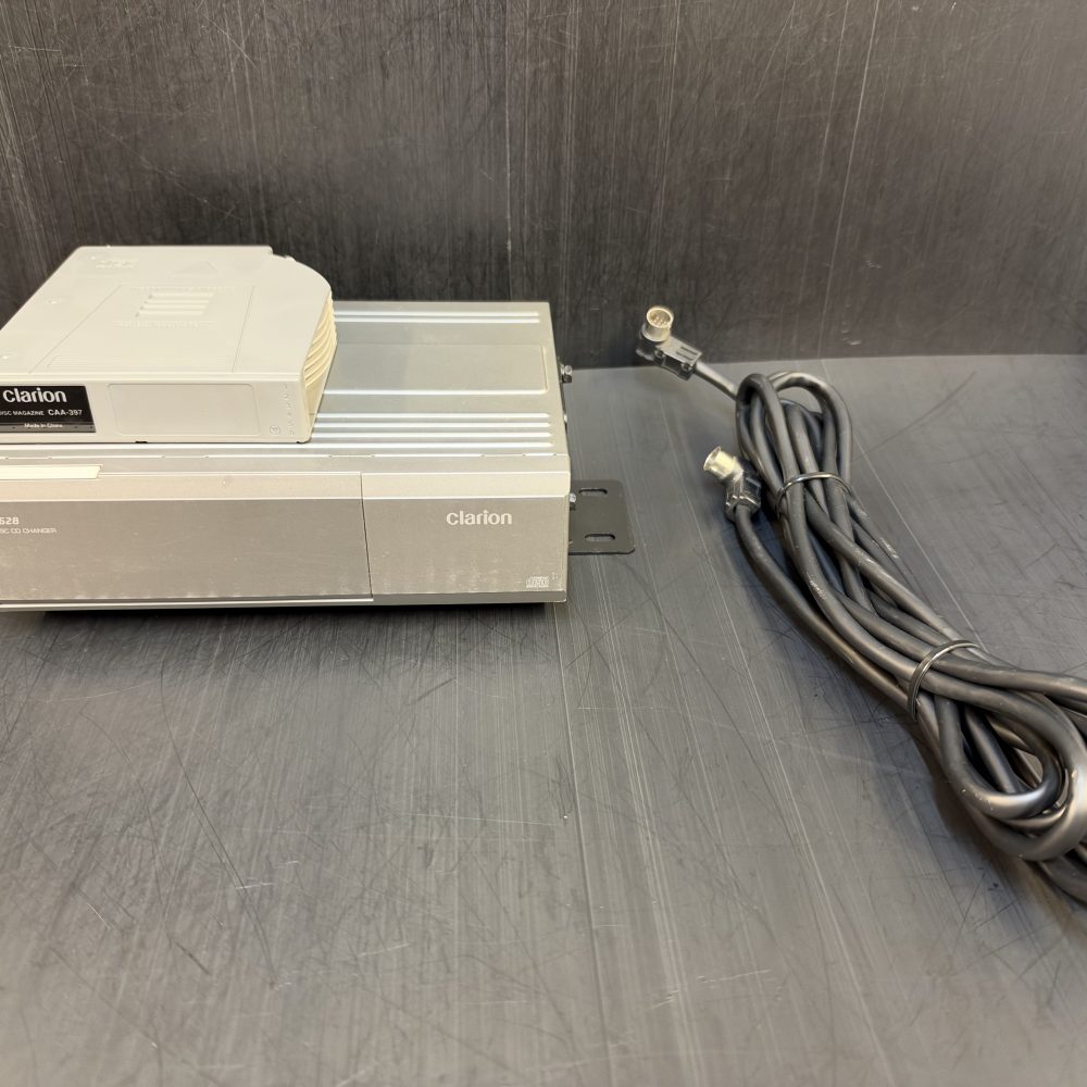 Clarion 13 Pin Add On 6 Disc Plug In Cd Changer Dc628 C-Bus